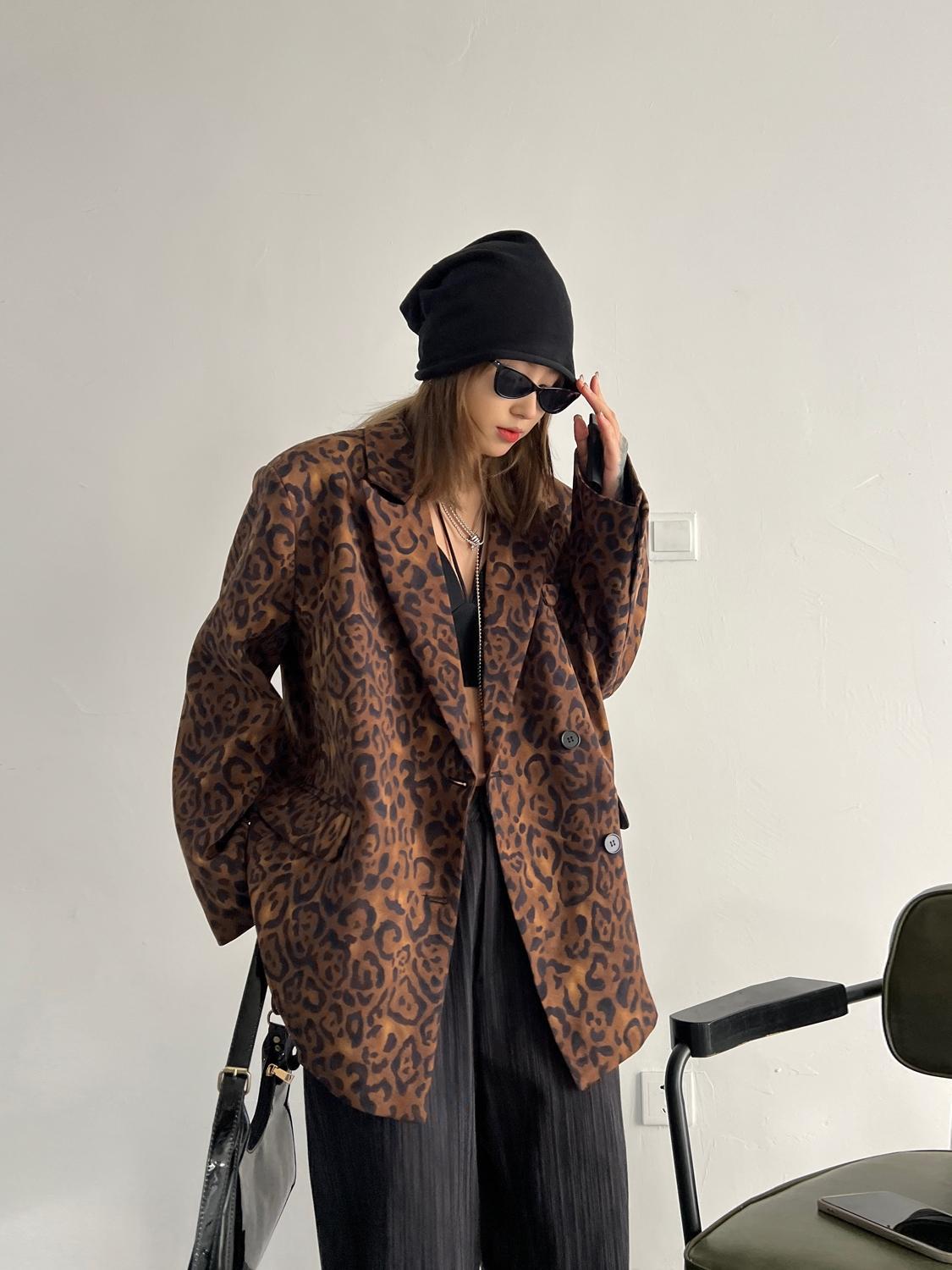 Women's Leopard Print Blazer